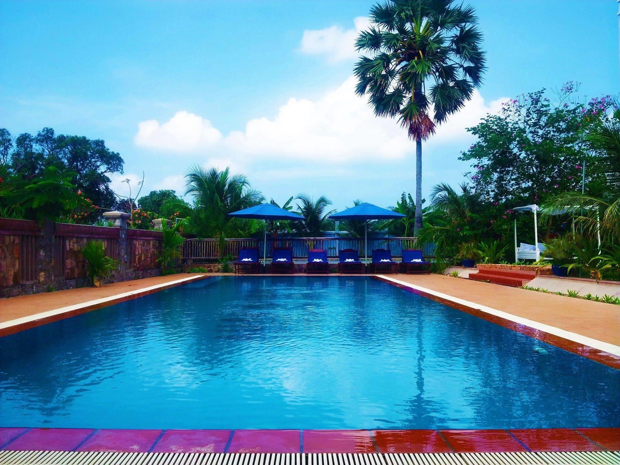 Au Paradis Bleu Kep Exterior photo
